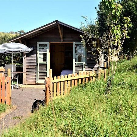 Woolcombe Cabin East Allington Экстерьер фото