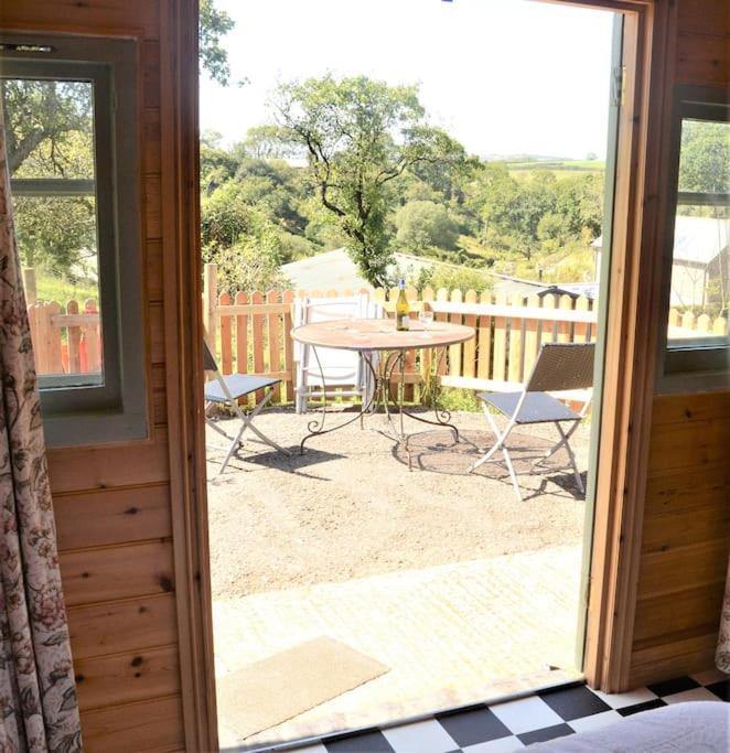 Woolcombe Cabin East Allington Экстерьер фото