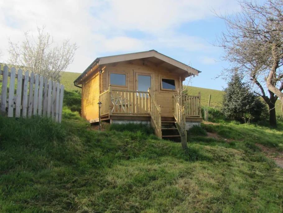 Woolcombe Cabin East Allington Экстерьер фото